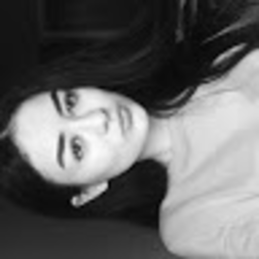 Meet your Posher, Amira